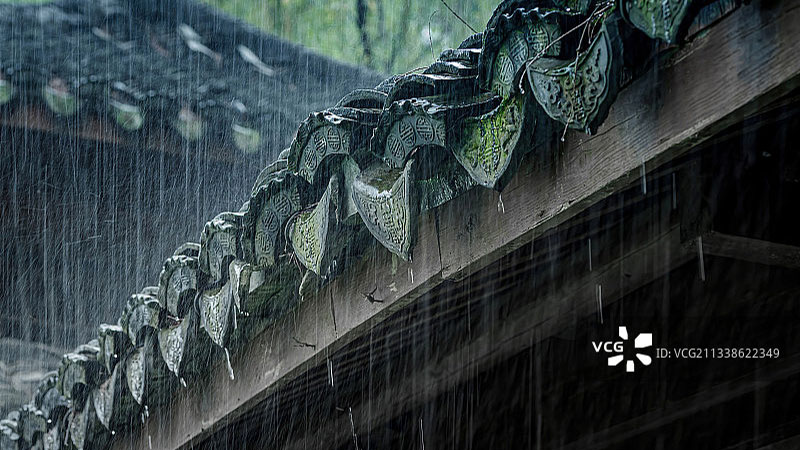選天格中國(guó)高端實(shí)木地板，梅雨季讓家輕松告別“霉變”